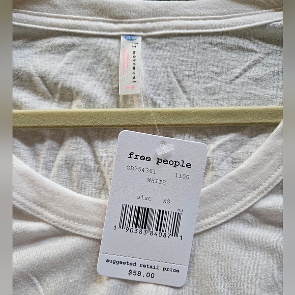Free People Melrose Graphic Tee Long Sleeve ScoopNeck Crackle Stars XS White NWT - Picture 5 of 15